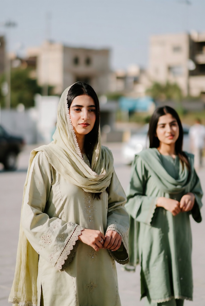 Premium Escort in Bahria Town Karachi 3